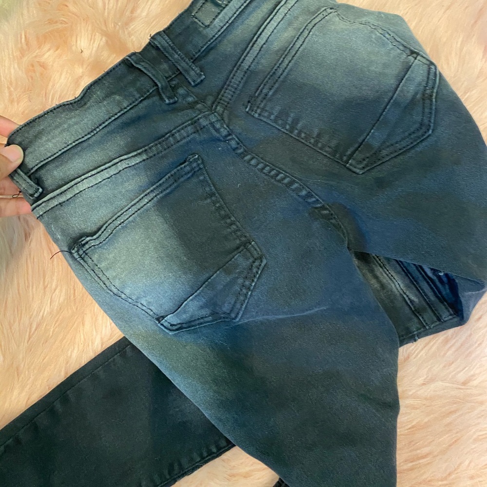 Jeans - Picture 3 of 3
